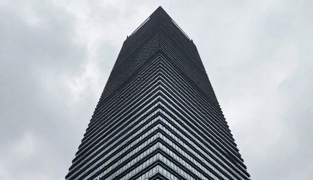 仓储配送中网络完善对性能提升的作用